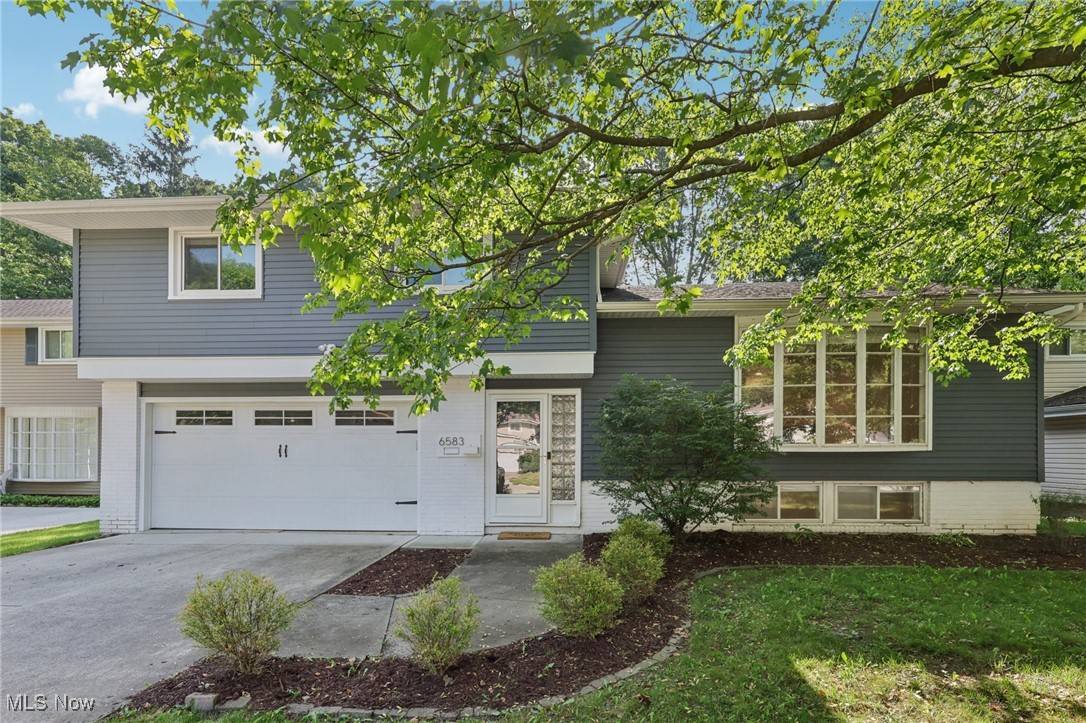 6583 Edgemoor AVE, Solon, OH 44139