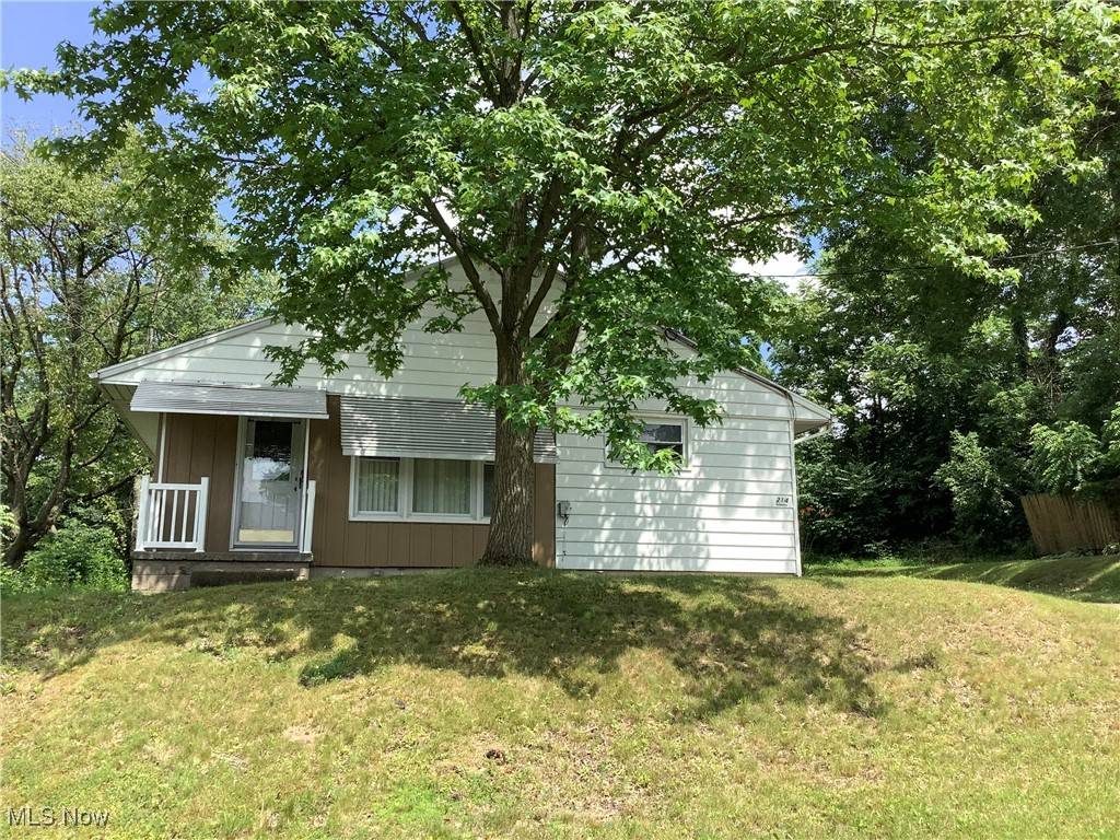 214 14th ST NW, Massillon, OH 44647