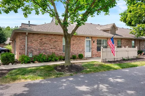 2813 Shakespeare LN, Avon, OH 44011