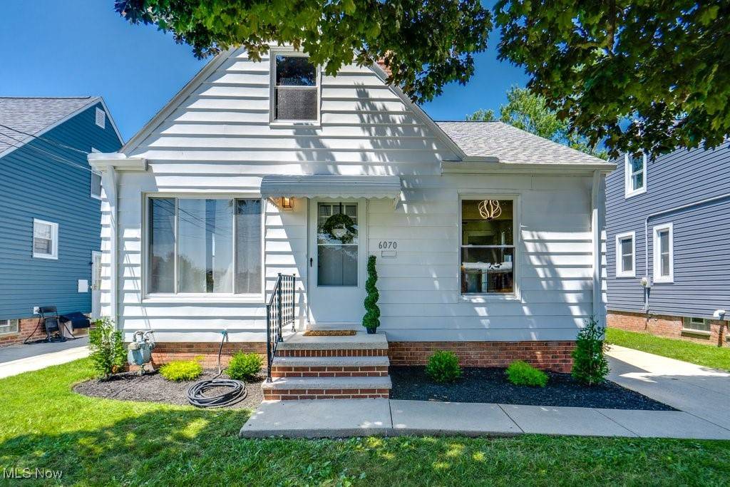 6070 Westminster DR, Parma, OH 44129