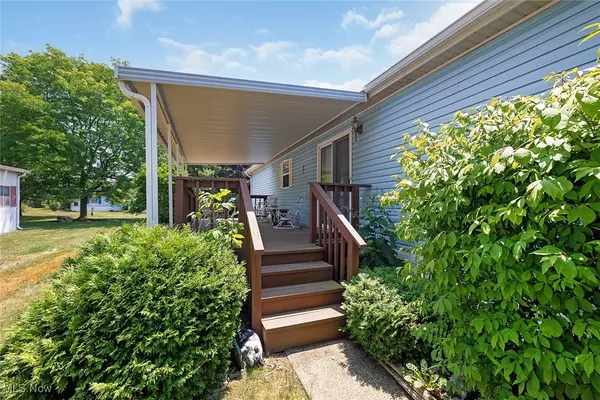 Olmsted Twp, OH 44138,3 Fiddlesticks