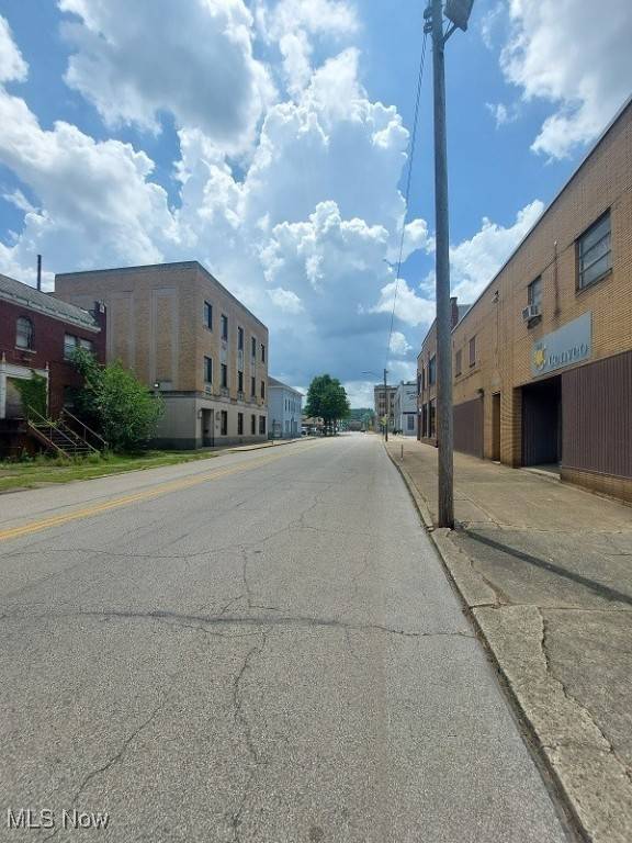 Steubenville, OH 43952,235 N 5th ST