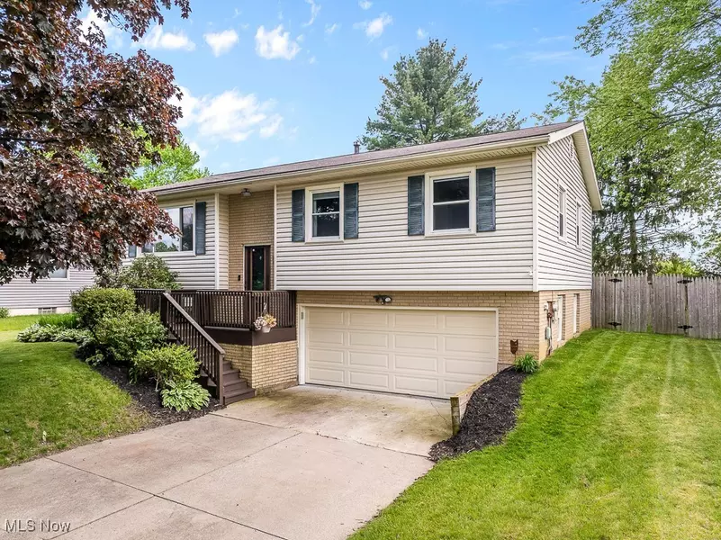 221 Northpark DR, Wadsworth, OH 44281