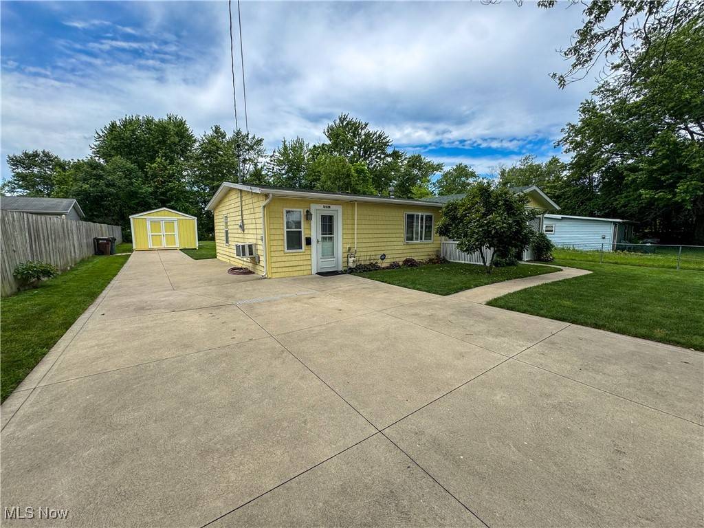 Grafton, OH 44044,12228 Alton DR
