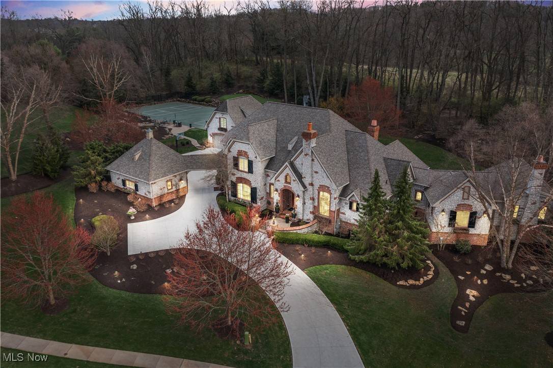 6902 Victoria Court ST NW, Canton, OH 44718