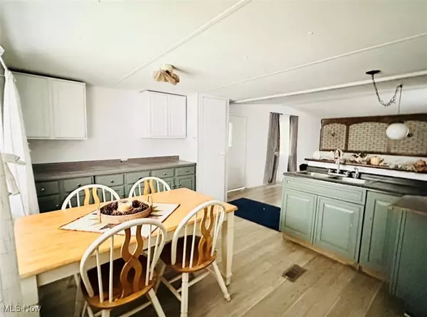 Wintersville, OH 43953,121 Yorktown DR