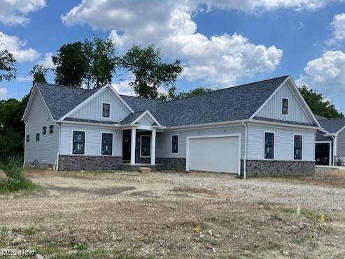 453 Sunrise View DR, Akron, OH 44313