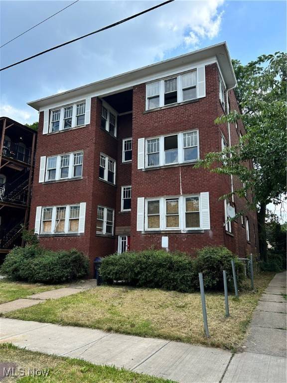 1897 W 74th ST, Cleveland, OH 44102