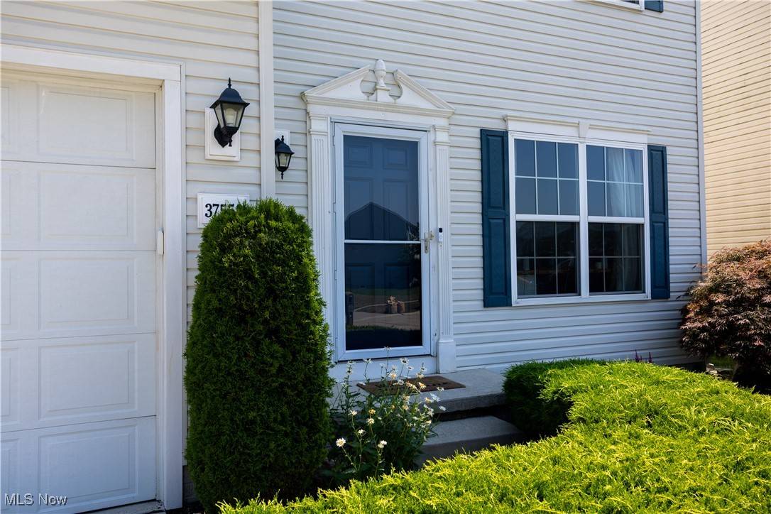 North Ridgeville, OH 44039,37552 Tail Feather DR
