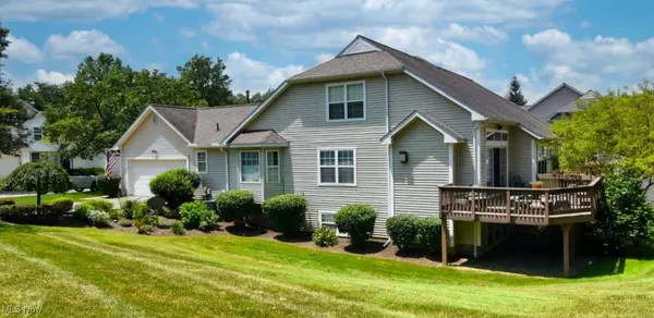 310 Blair CIR, Aurora, OH 44202