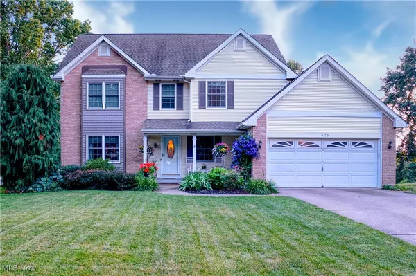 525 Barrenwood DR, Wadsworth, OH 44281
