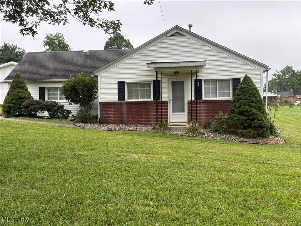 346 Island View DR, Parkersburg, WV 26101