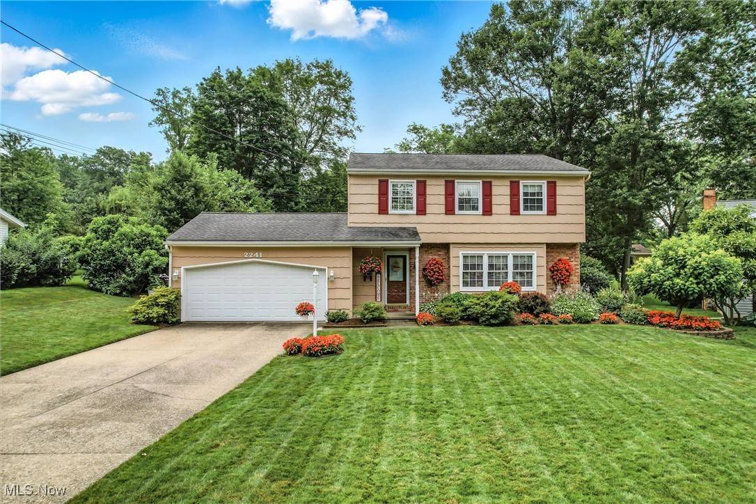 2241 Kennedy DR, Salem, OH 44460