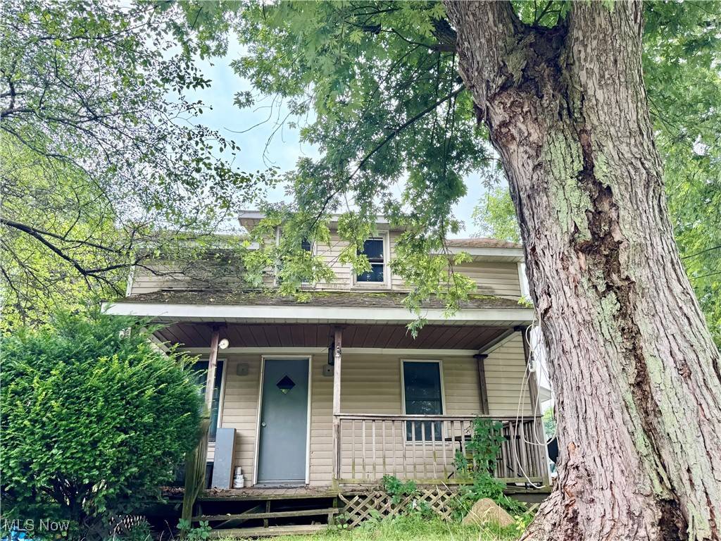 115 W Taggart, East Palestine, OH 44413