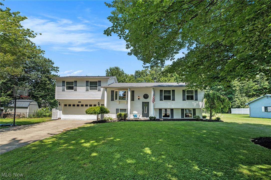 7544 Glenwood RD, North Kingsville, OH 44030