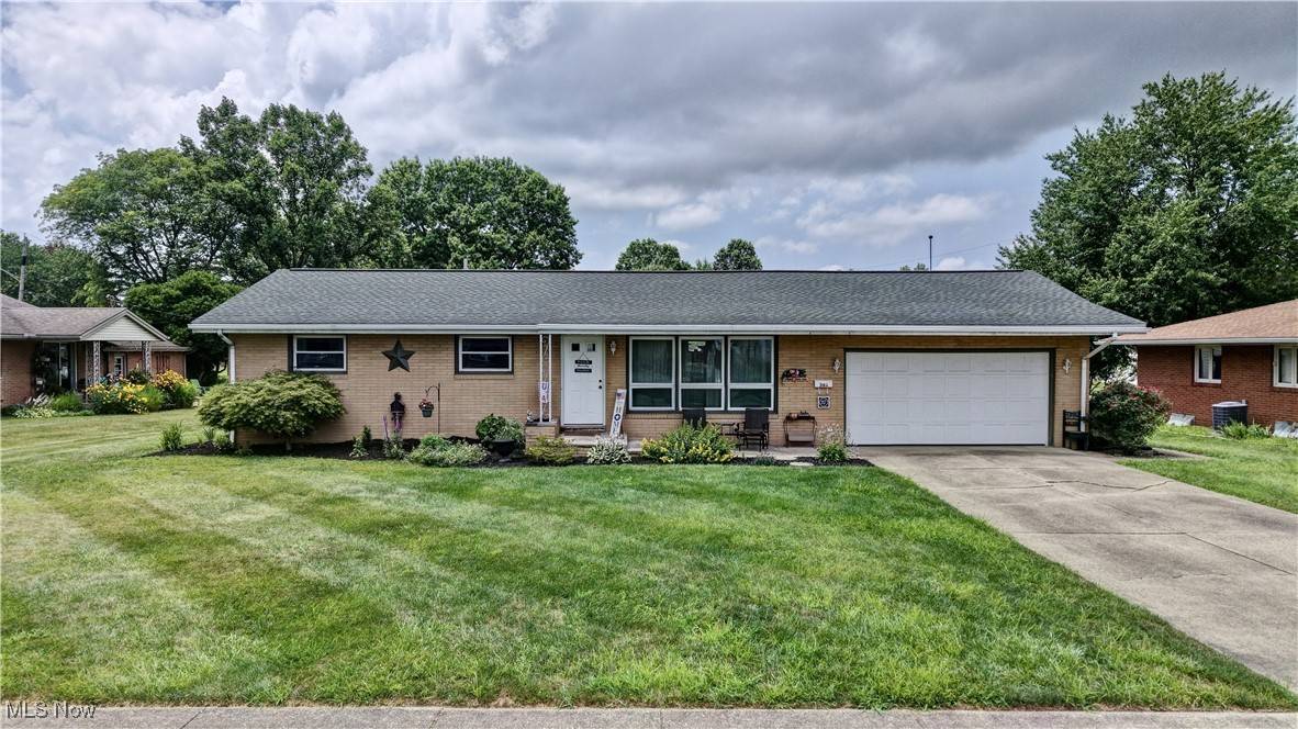 344 S Grant ST, Dover, OH 44622