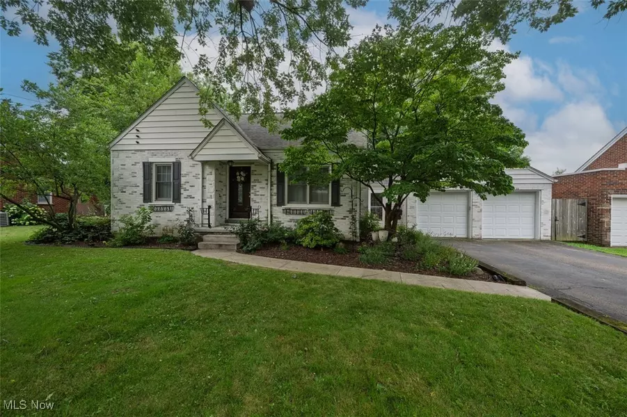 4946 Tioga ST NW, Canton, OH 44708