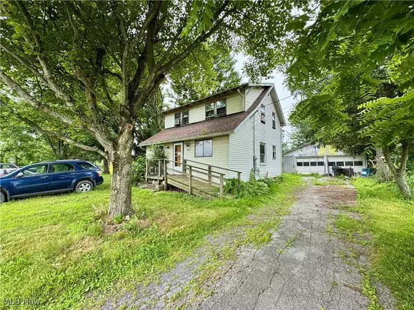 Columbiana, OH 44408,465 Sponseller RD