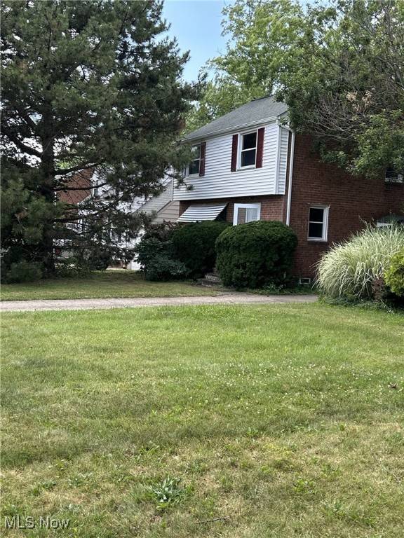 4847 Farnhurst RD, Lyndhurst, OH 44124