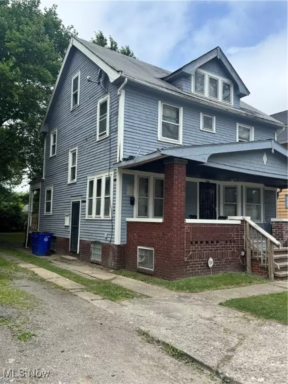 Cleveland, OH 44120,3038 E 130th ST