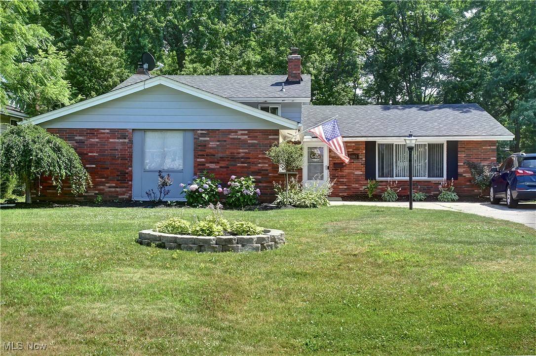 26861 Sudbury DR, North Olmsted, OH 44070