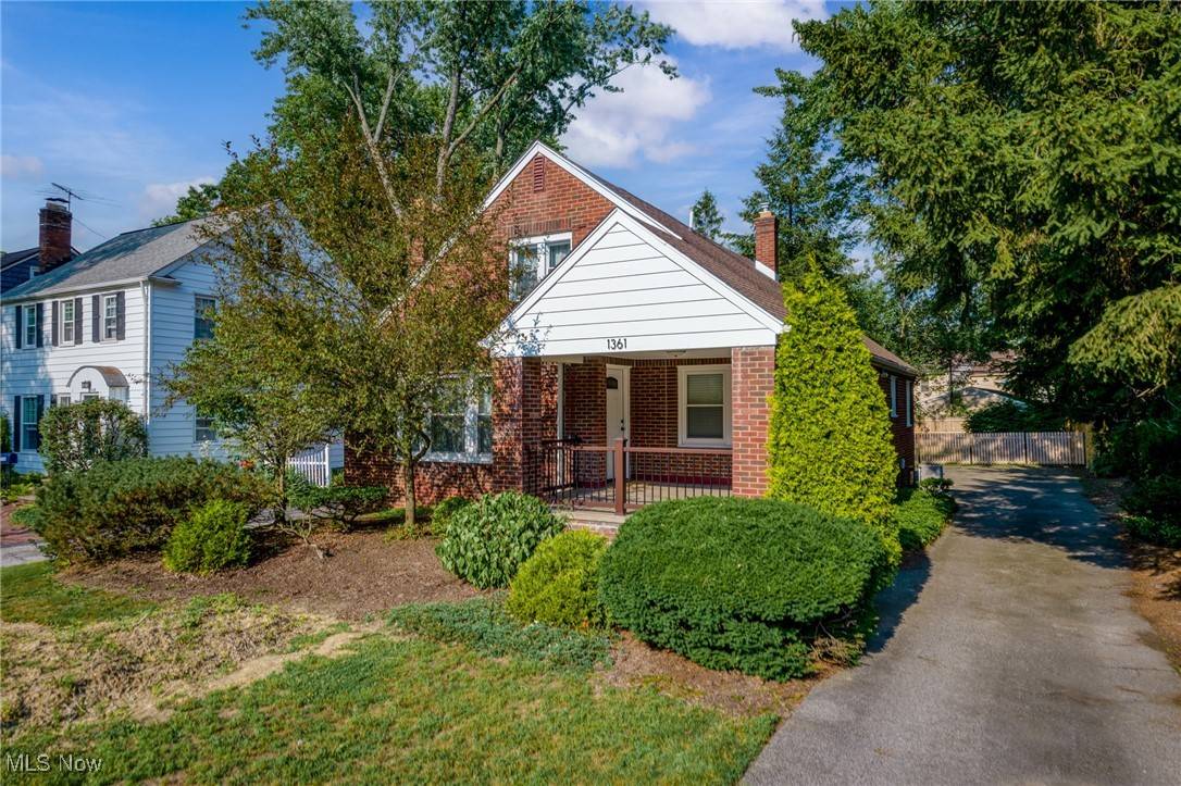 1361 Plainfield RD, South Euclid, OH 44121