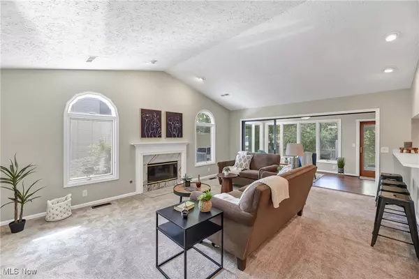 Sheffield Village, OH 44054,5216 Parkhurst DR