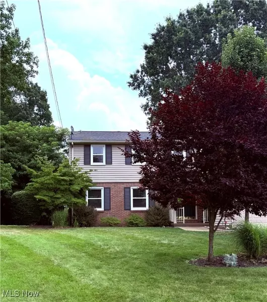 6 Centennial DR, Poland, OH 44514