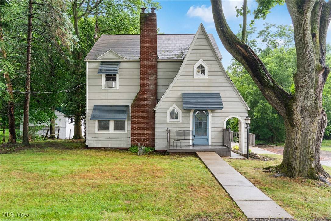 9656 Brown AVE NW, North Canton, OH 44685