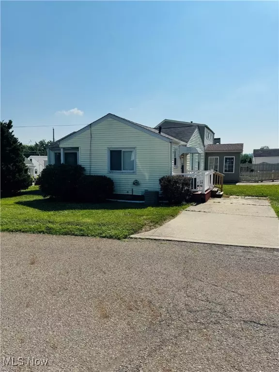 Canton, OH 44714,1602 Colonial BLVD NE