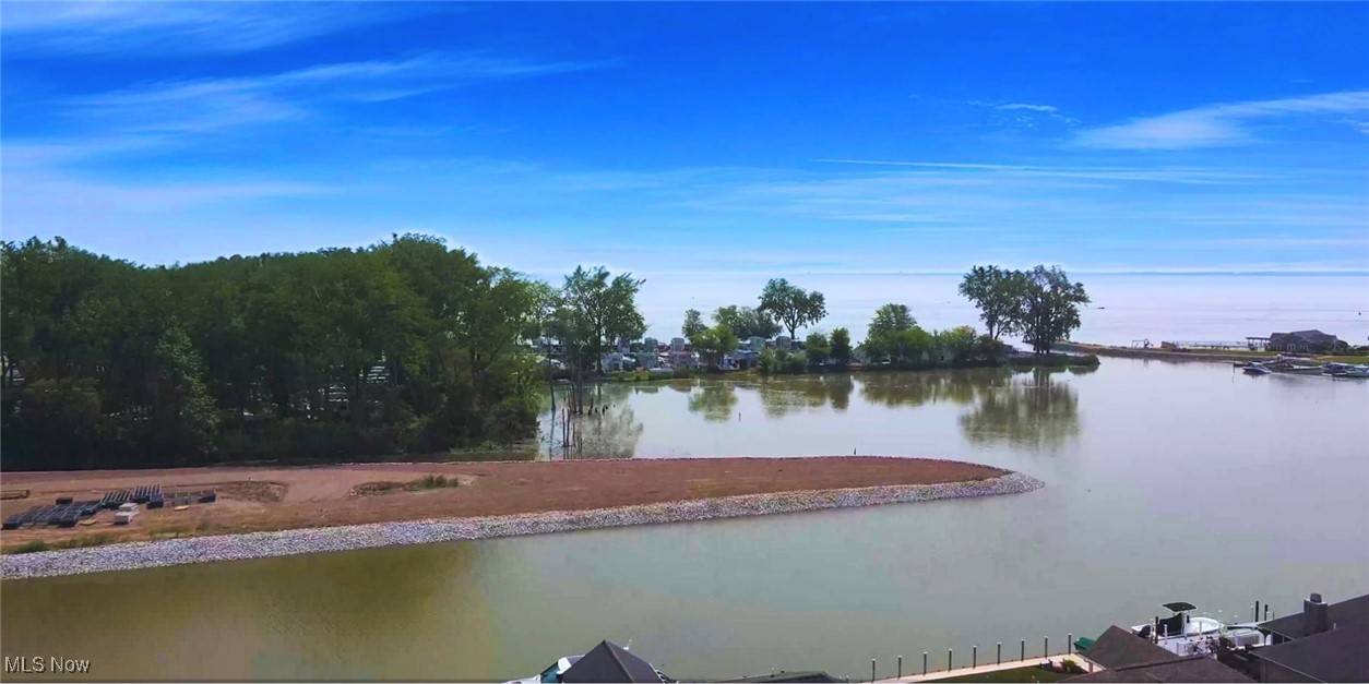 6 Yacht Club LN, Lakeside Marblehead, OH 43440