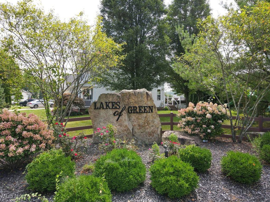 2771 Superior DR, Green, OH 44685