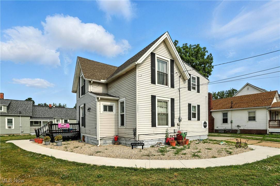 1247 W Erie AVE, Lorain, OH 44052