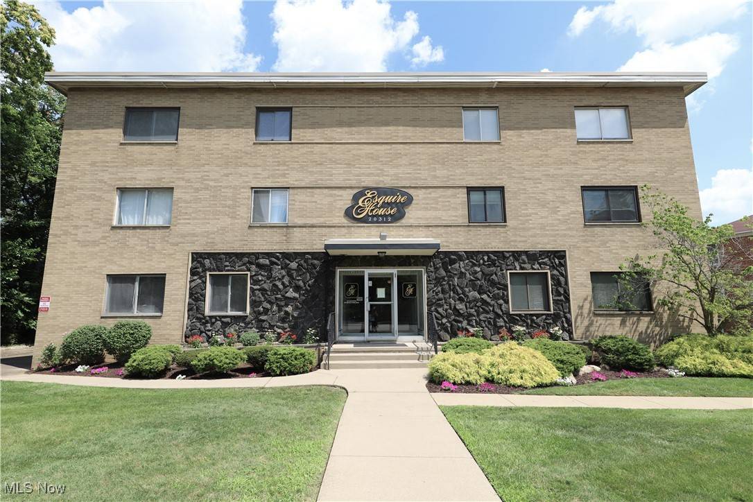 20312 Lorain RD #314, Fairview Park, OH 44126