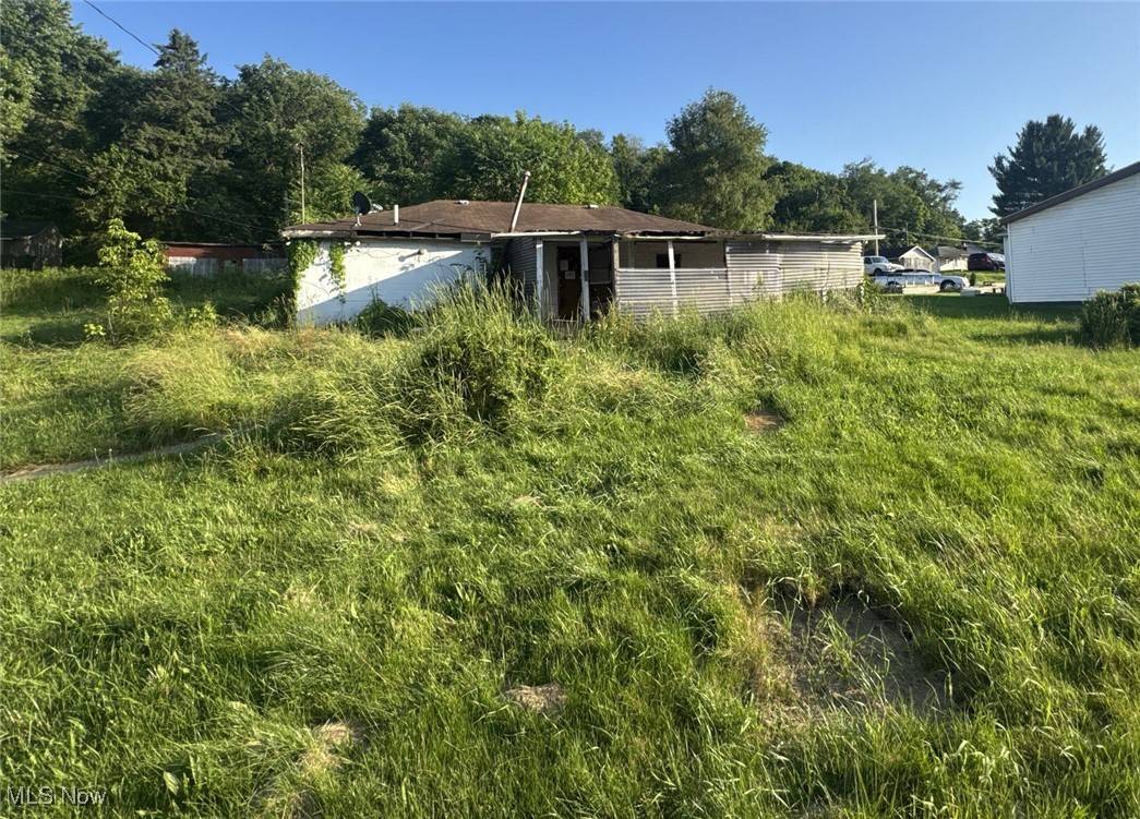 14 Lincoln ST, Salineville, OH 43945