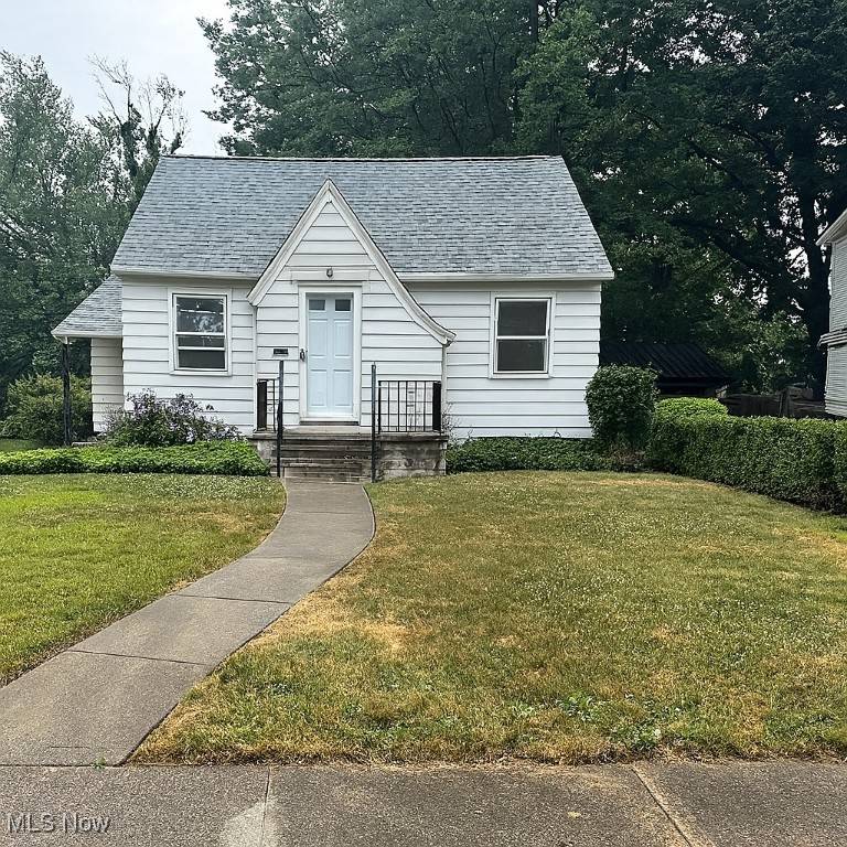 19330 Meredith AVE, Euclid, OH 44119