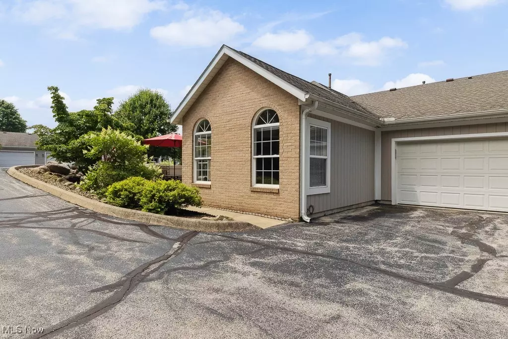 Tallmadge, OH 44278,597 Morningstar DR