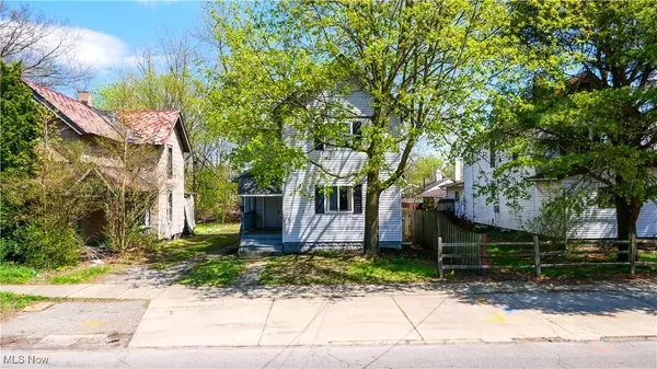 Warren, OH 44483,408 Chestnut AVE NE