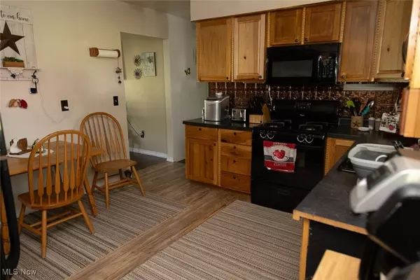 Bristolville, OH 44402,2494 Mahan Denman RD NW