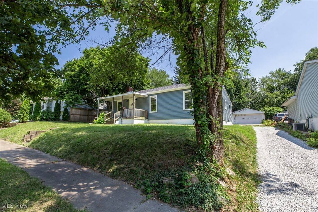 333 Eastland AVE, Akron, OH 44305
