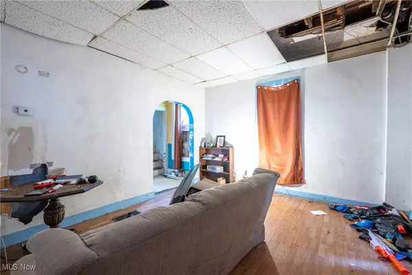 Massillon, OH 44646,715 3rd ST NE