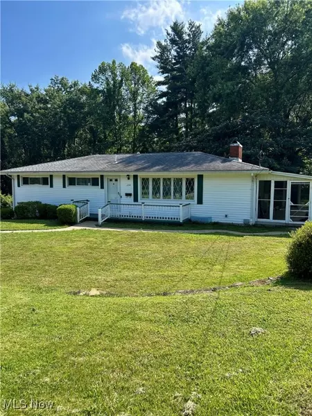 204 Coventry RD, Marietta, OH 45750