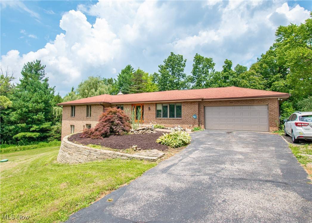 Cuyahoga Falls, OH 44223,3925 Northampton RD
