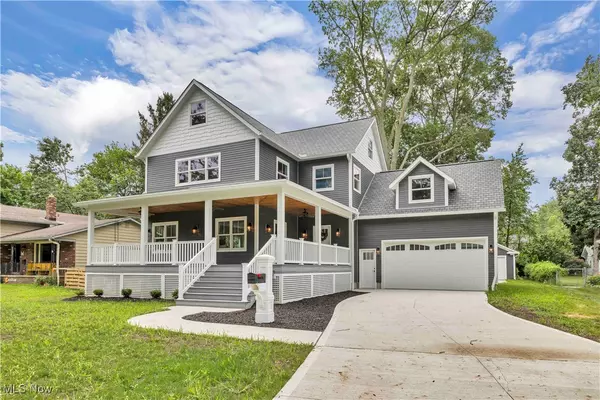 Bay Village, OH 44140,29305 Osborn RD