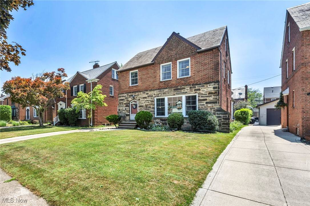 University Heights, OH 44118,3878 Faversham RD