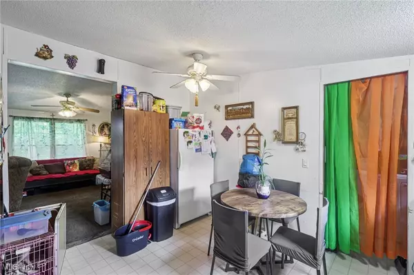 Lorain, OH 44052,3946 Reid AVE #G8