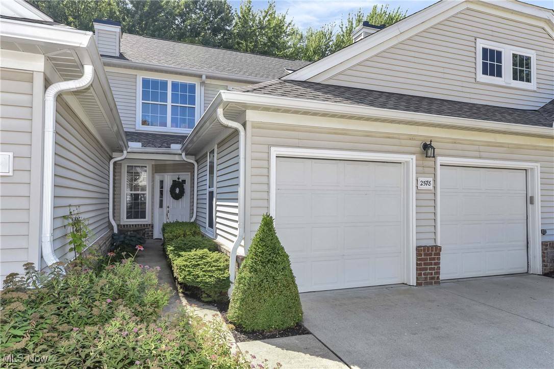 2578 Wyndgate CT, Westlake, OH 44145