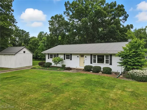 499 Bell RD, Chagrin Falls, OH 44022
