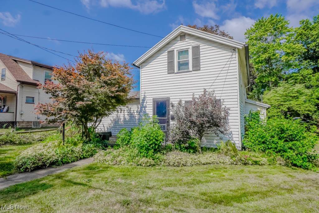 827 9th ST NE, Massillon, OH 44646