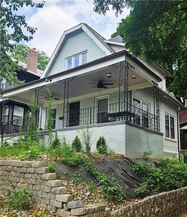 Akron, OH 44302,166 Marvin AVE